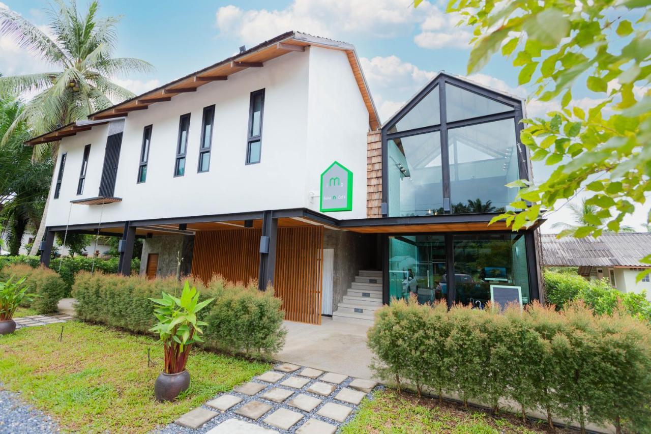 In My Place Cafotel Khlong Thom Buitenkant foto