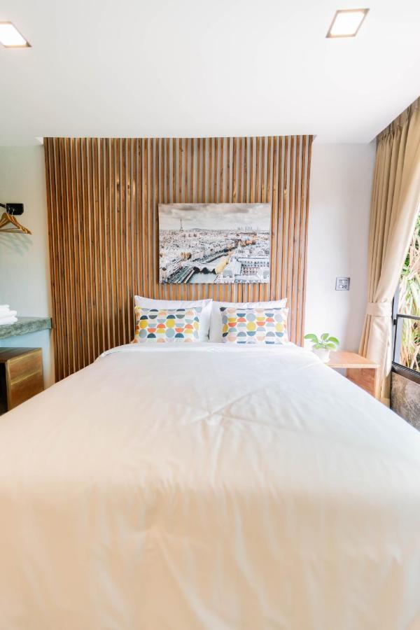 In My Place Cafotel Khlong Thom Buitenkant foto