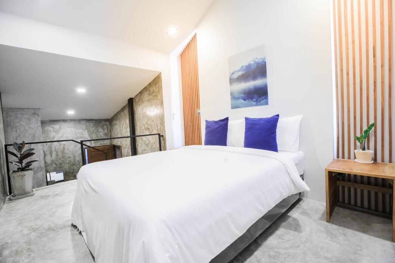 In My Place Cafotel Khlong Thom Buitenkant foto