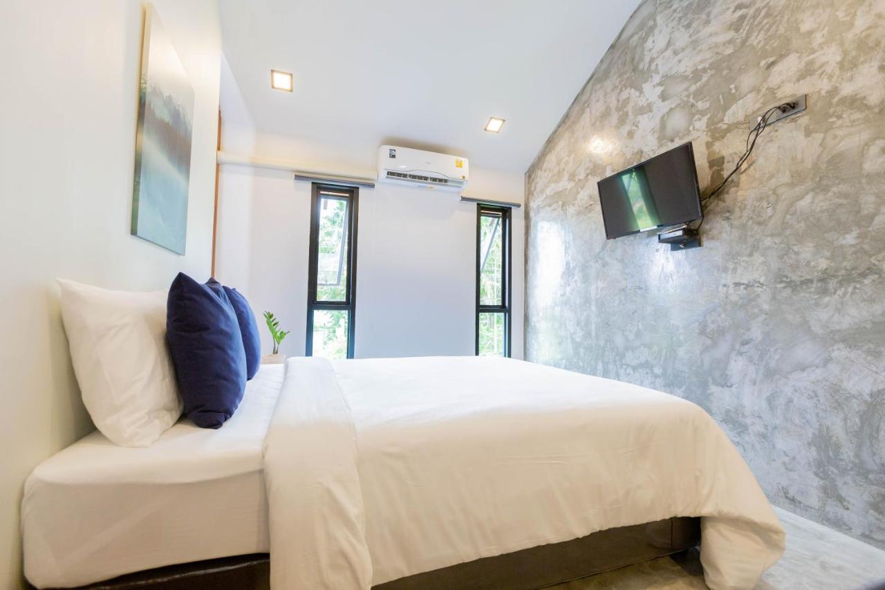 In My Place Cafotel Khlong Thom Buitenkant foto